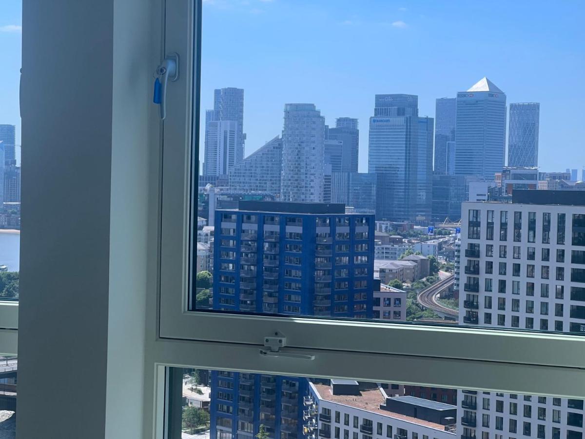 Ac Luxe Penthouse With Free Parking Apartment London Bagian luar foto