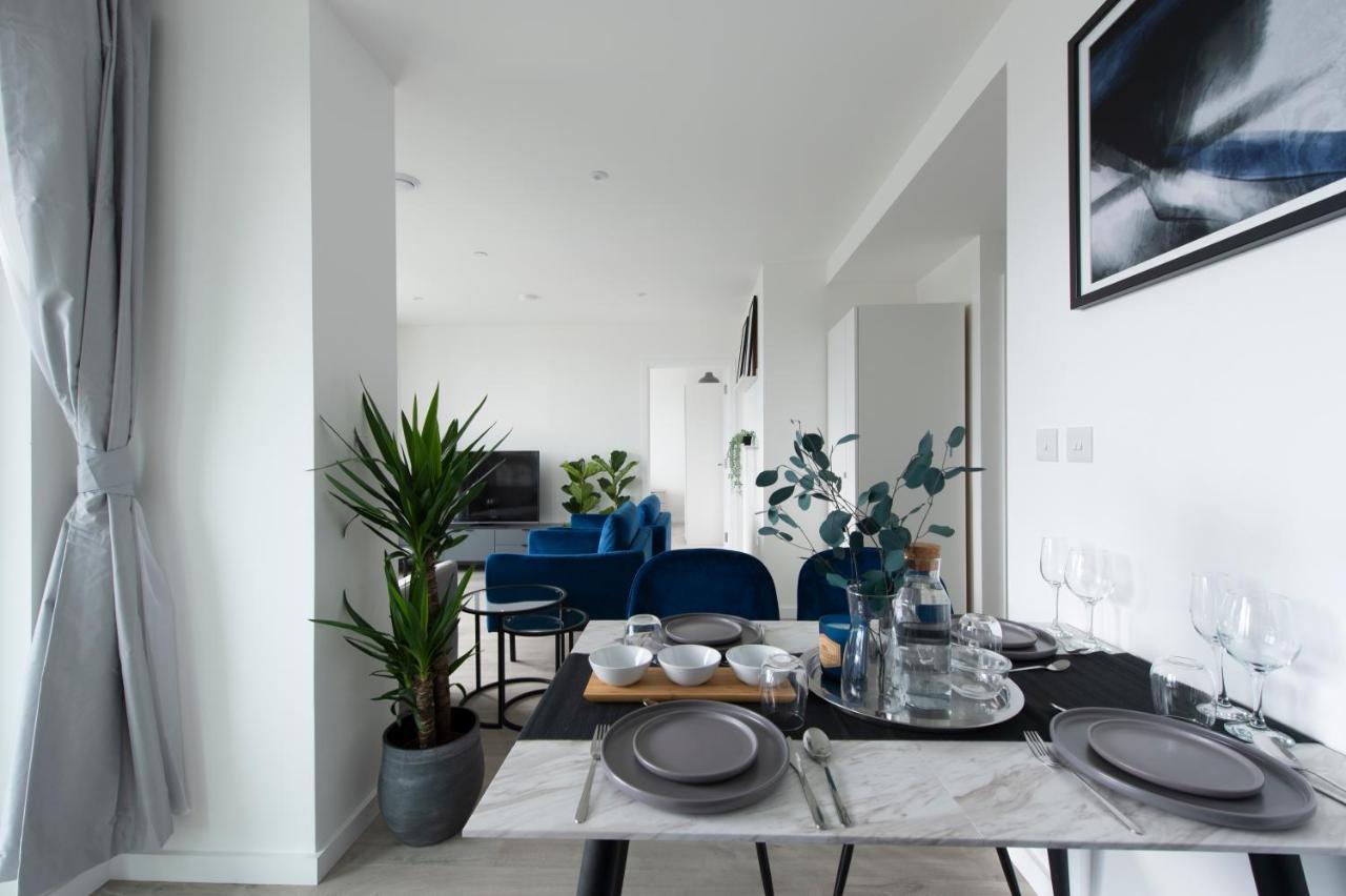 Ac Luxe Penthouse With Free Parking Apartment London Bagian luar foto