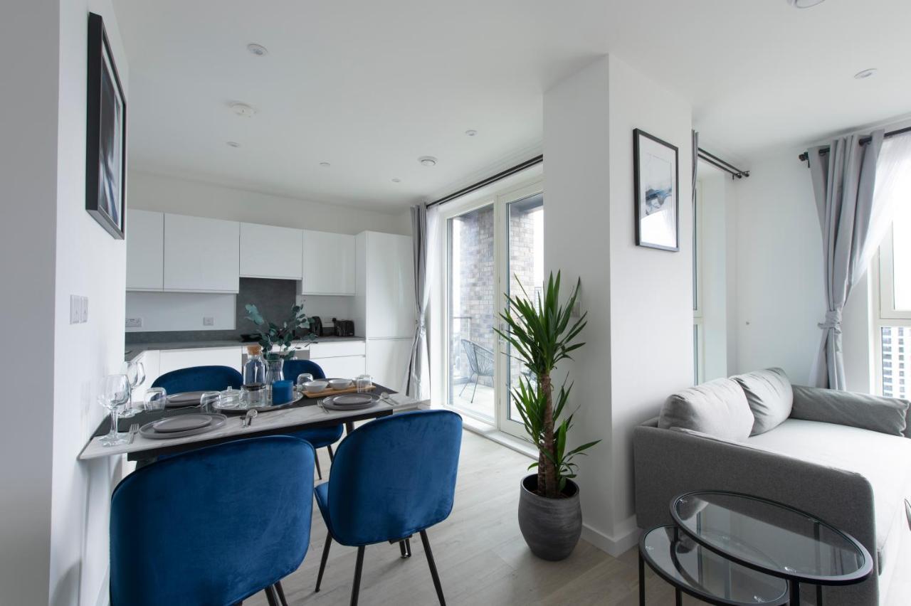 Ac Luxe Penthouse With Free Parking Apartment London Bagian luar foto
